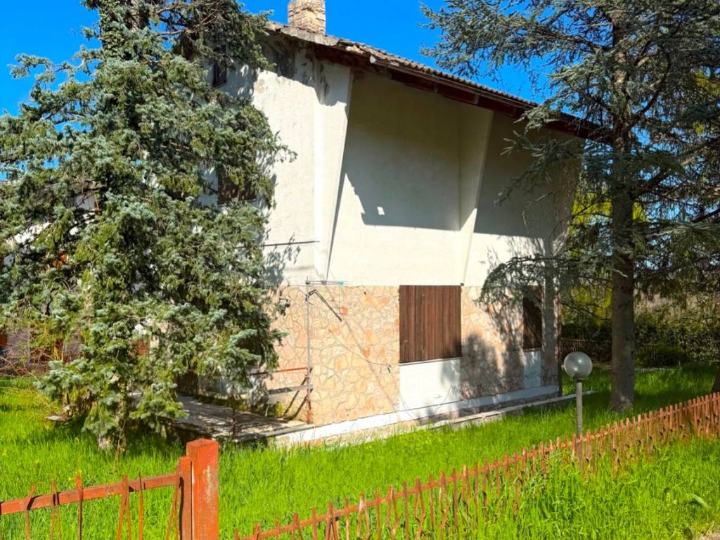 Villa a Sarnano in Contrada Brilli, 54 - Foto 4
