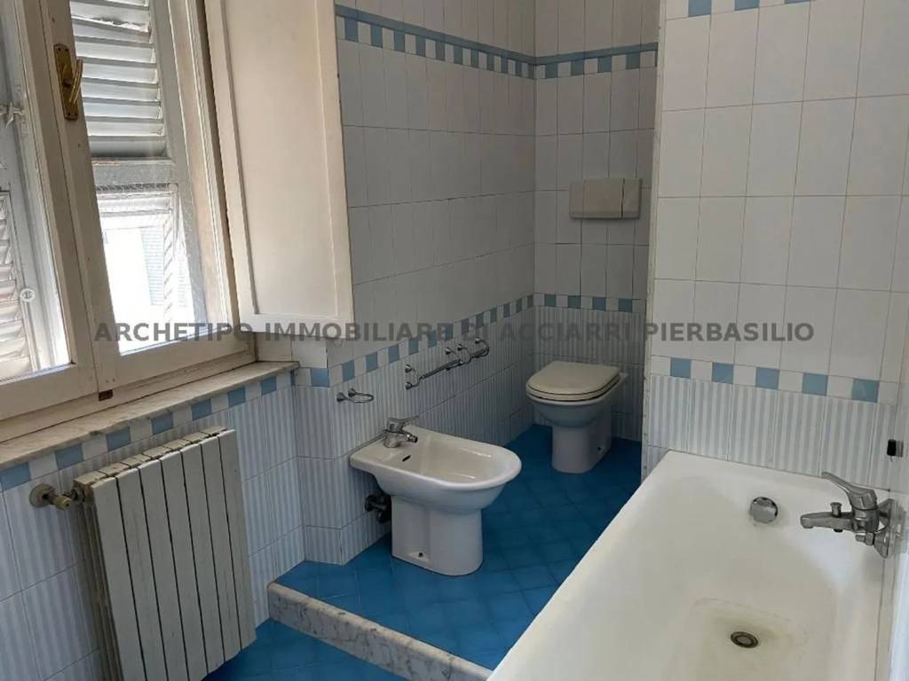 Villa a Cupra marittima in Viale Gorizia - Foto 4
