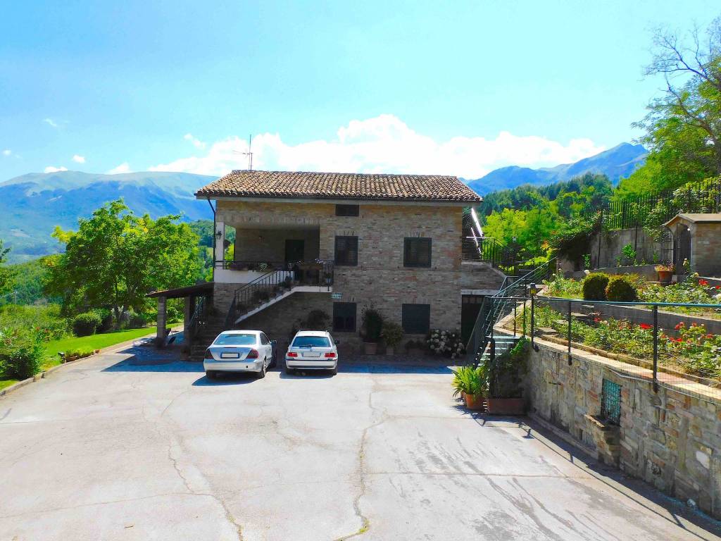 Villa a Sarnano in Grisciotti, 390 - Foto 2