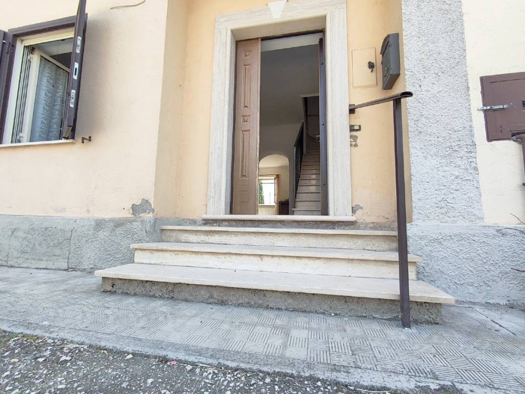 Appartamento a Scandriglia in Via 20 Settembre - Foto 3