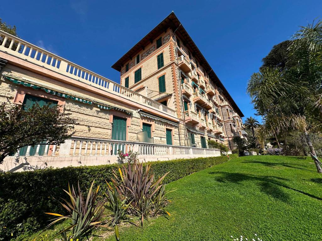 Appartamento a Ospedaletti in Via Camillo Benso di Cavour, 46 - Foto 3