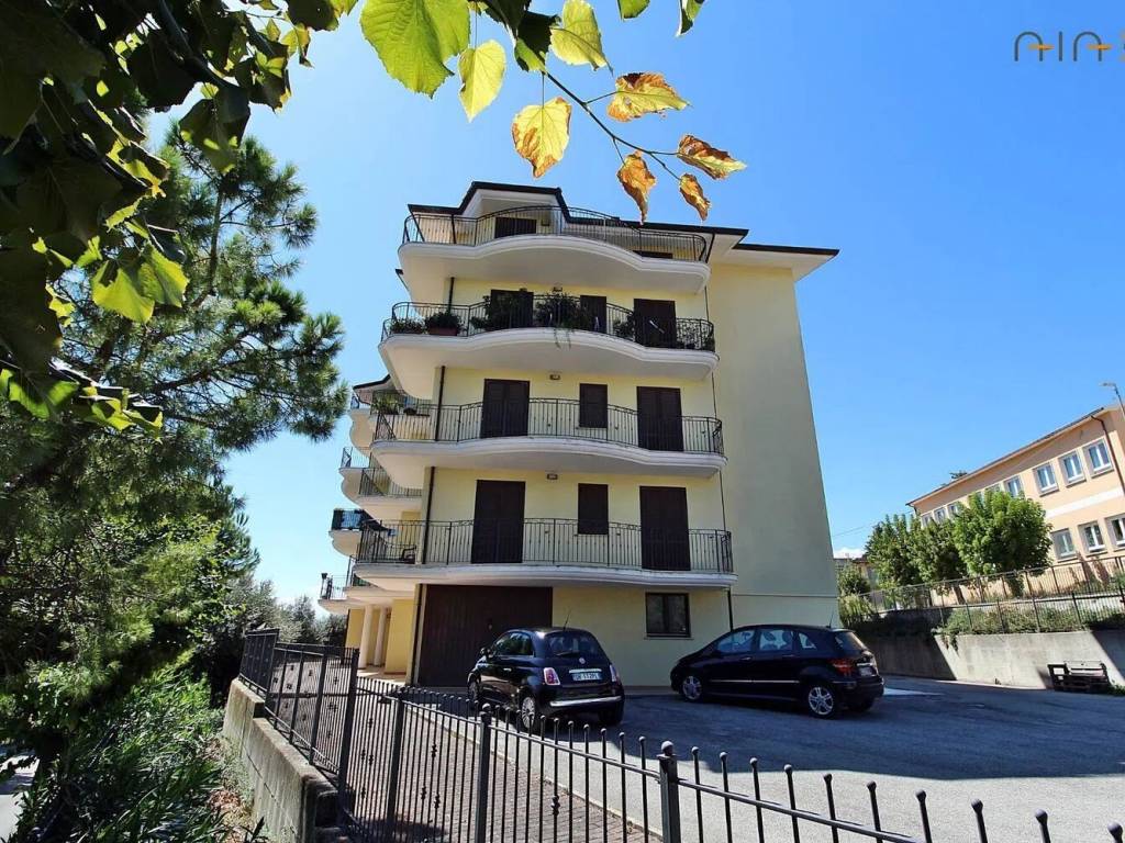 Appartamento a Controguerra in Via Giardino, 9 - Foto 2