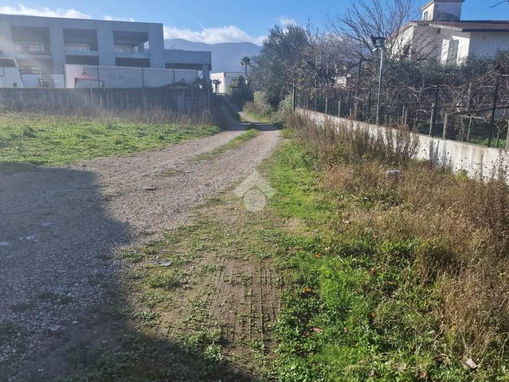 Box / garage a Montesarchio in Via Francesco Caracciolo - Foto 2