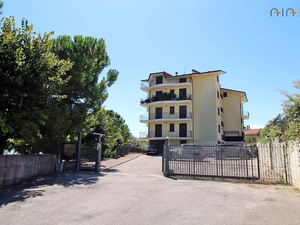 Appartamento a Controguerra in Via Circonvallazione Sud - Foto 2