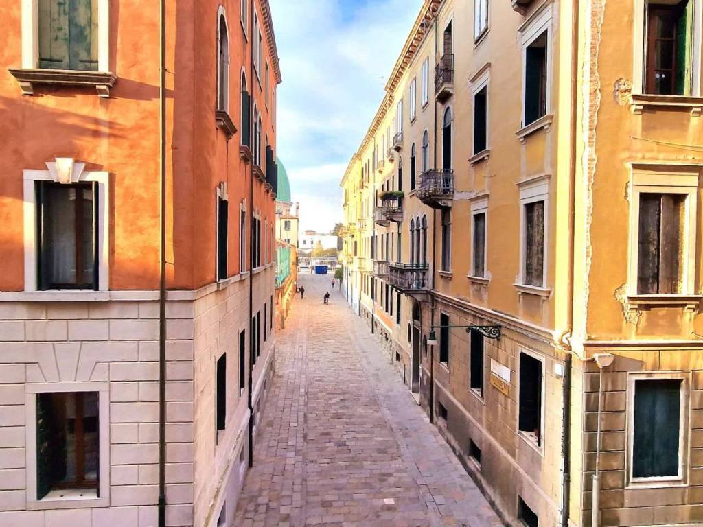 Appartamento a Venezia in ramo de le Chioverete - Foto 5