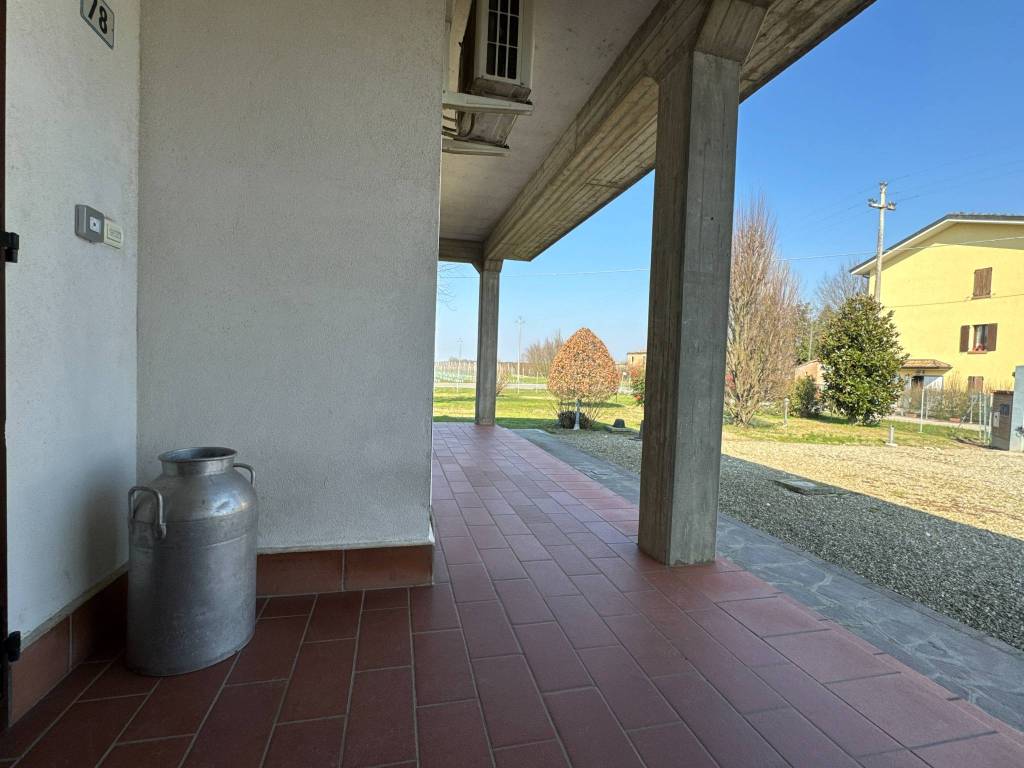 Villa a Soliera in Via Canale, 50 - Foto 3