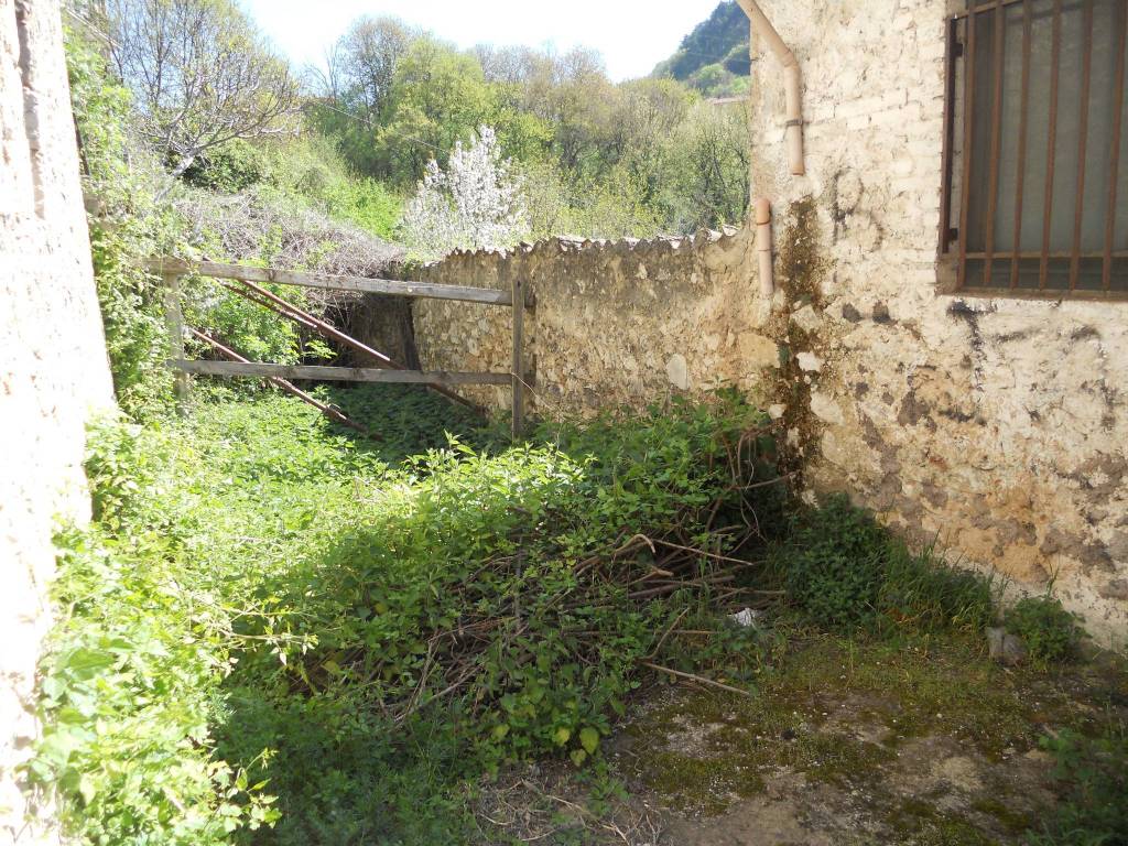 Casa indipendente a Capistrello in Via Cirillo - Foto 5