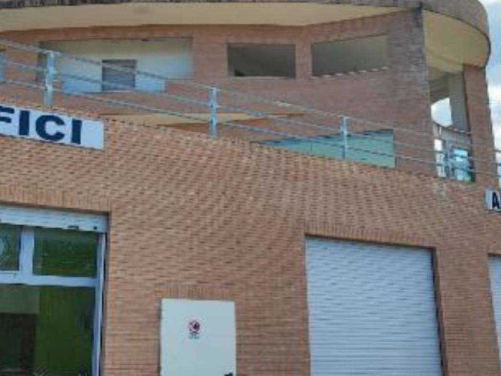 Immobile a Rocca di neto in via Via SS 107 Snc - Foto 4