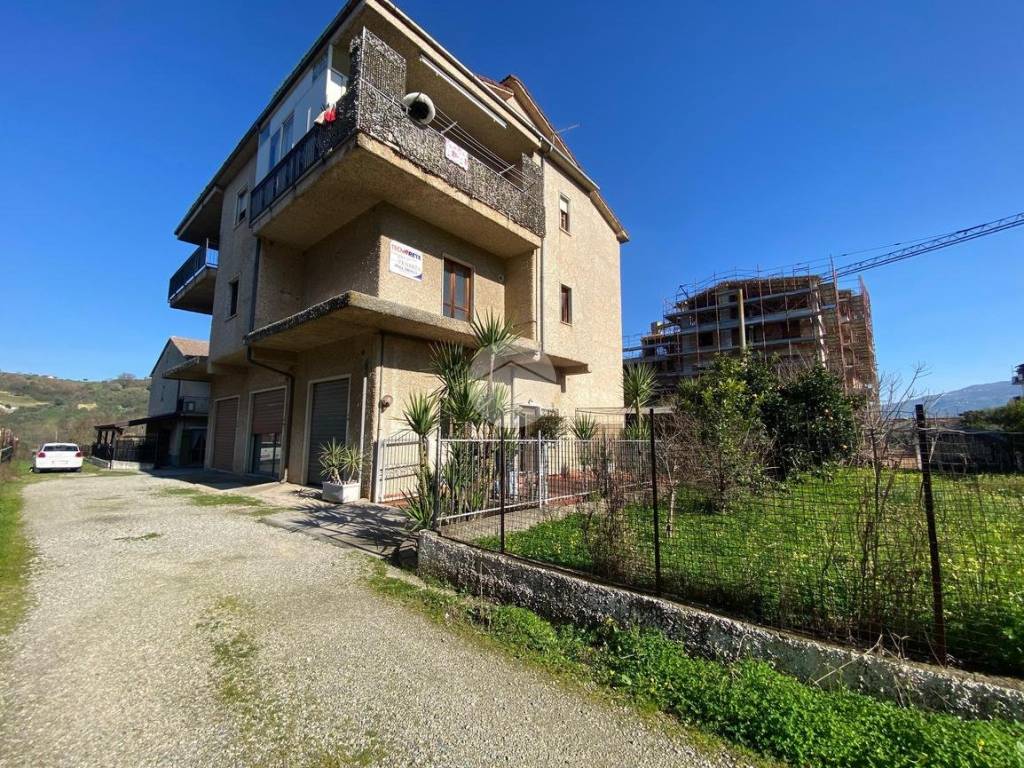 Appartamento a Montalto uffugo in Via G. Verdi - Foto 2