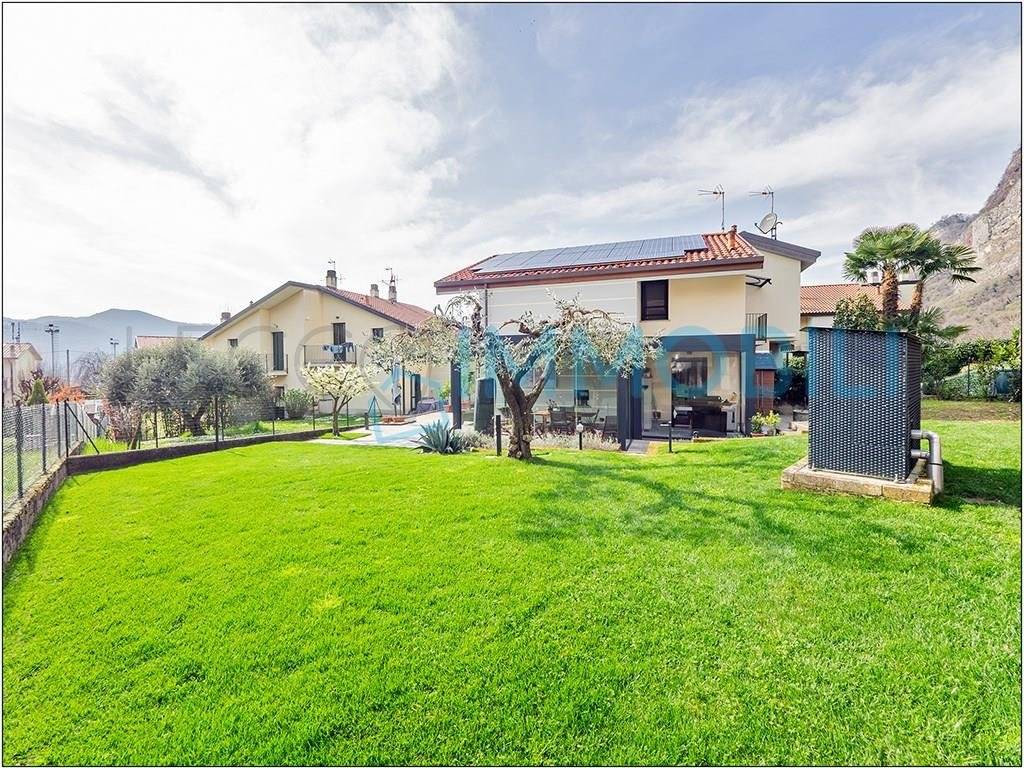 Villa a Calolziocorte in via don g. minzoni, 6 - Foto 5