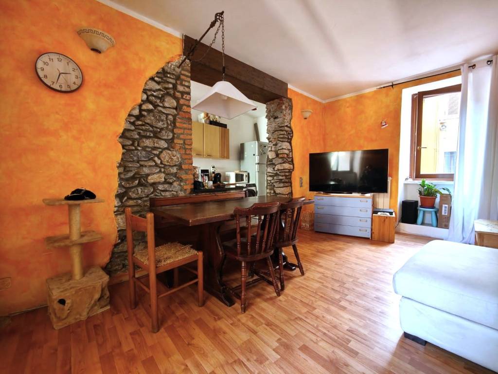 Appartamento a Verbania in Vicolo dei Portici - Foto 2