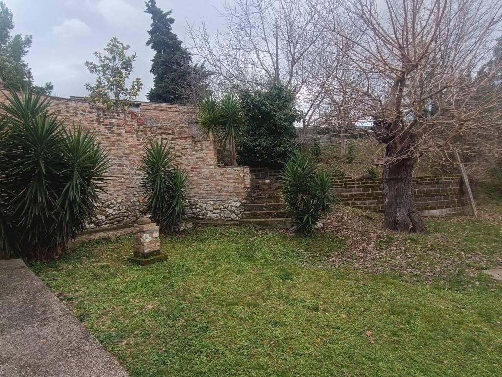 Rustico / casale a Loreto aprutino - Foto 4
