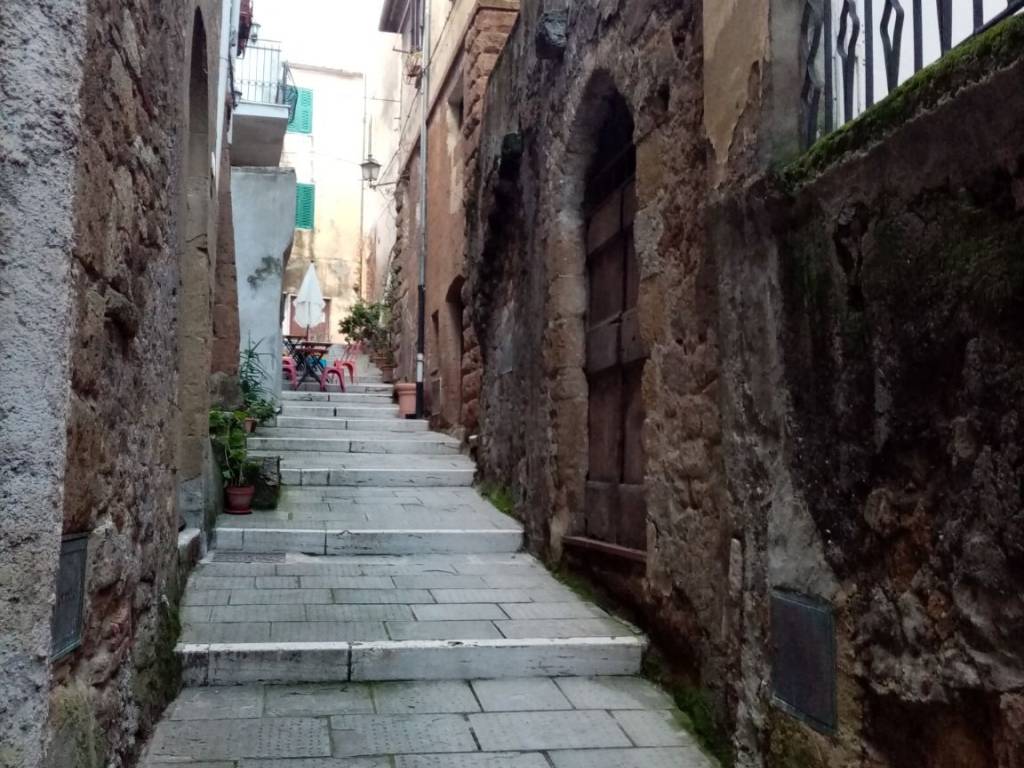 Appartamento a Pitigliano in Vicolo Varese - Foto 2
