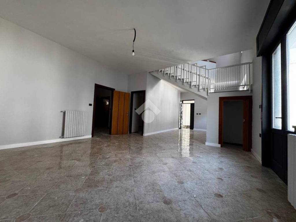 Palazzo / stabile a Trentola-ducenta in Via Romaniello, 37 - Foto 5