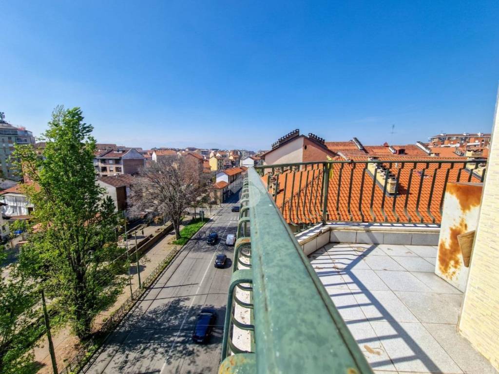 Appartamento a Torino in VIA STRADELLA, 144 - Foto 1