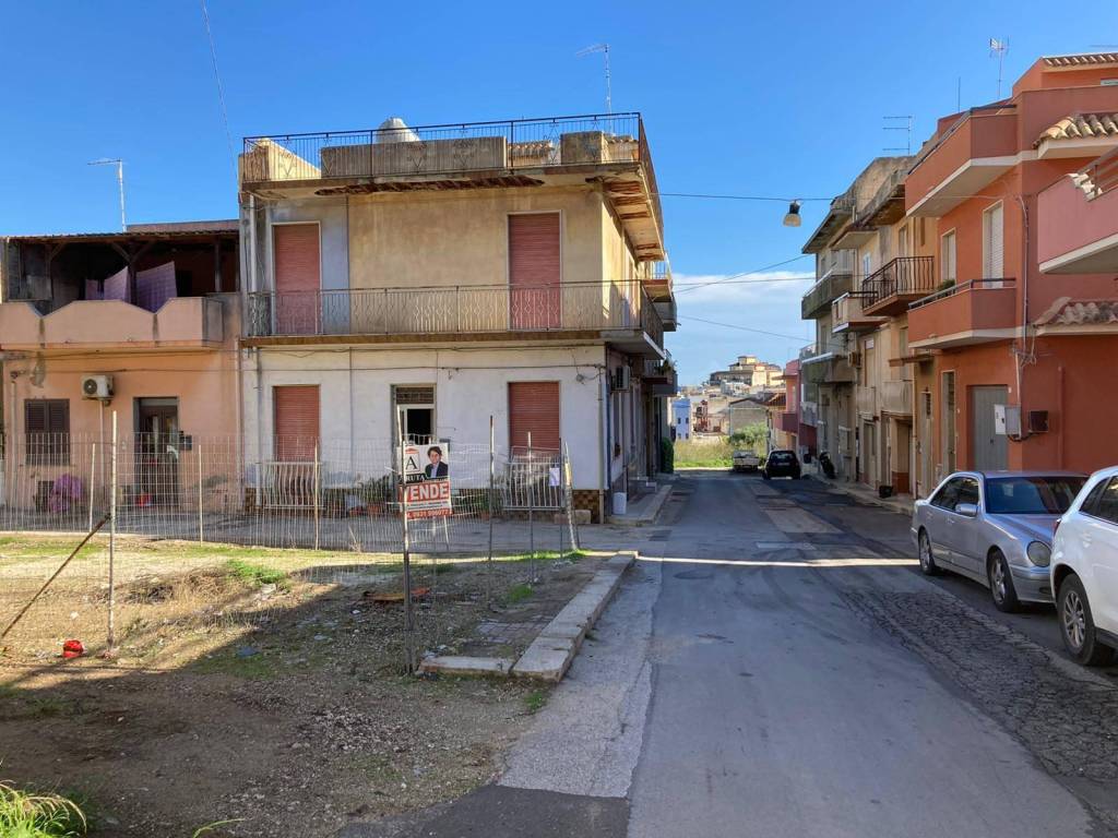 Terreno a Pachino in via venezia angolo via cirinnà - Foto 4