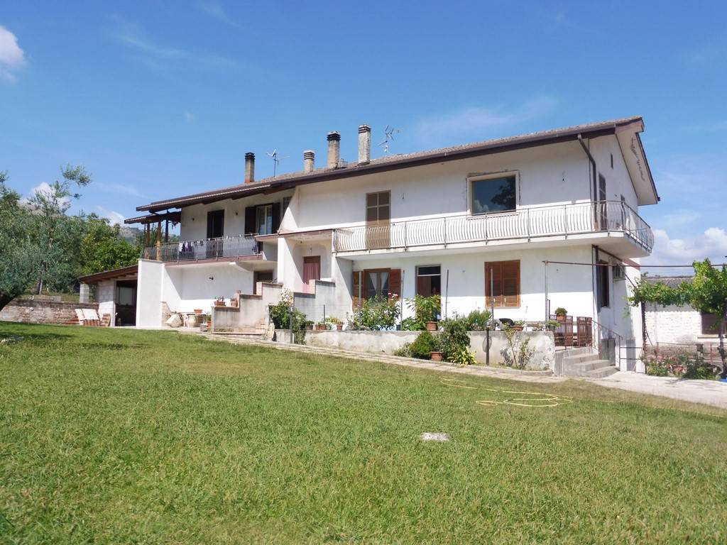 Villa a Amaseno in Strada Provinciale Guglietta-Vallefratta - Foto 3