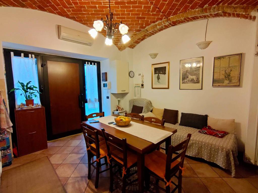 Appartamento a Asti in Vicolo Giuseppe Vincenzo Cavalleri - Foto 2