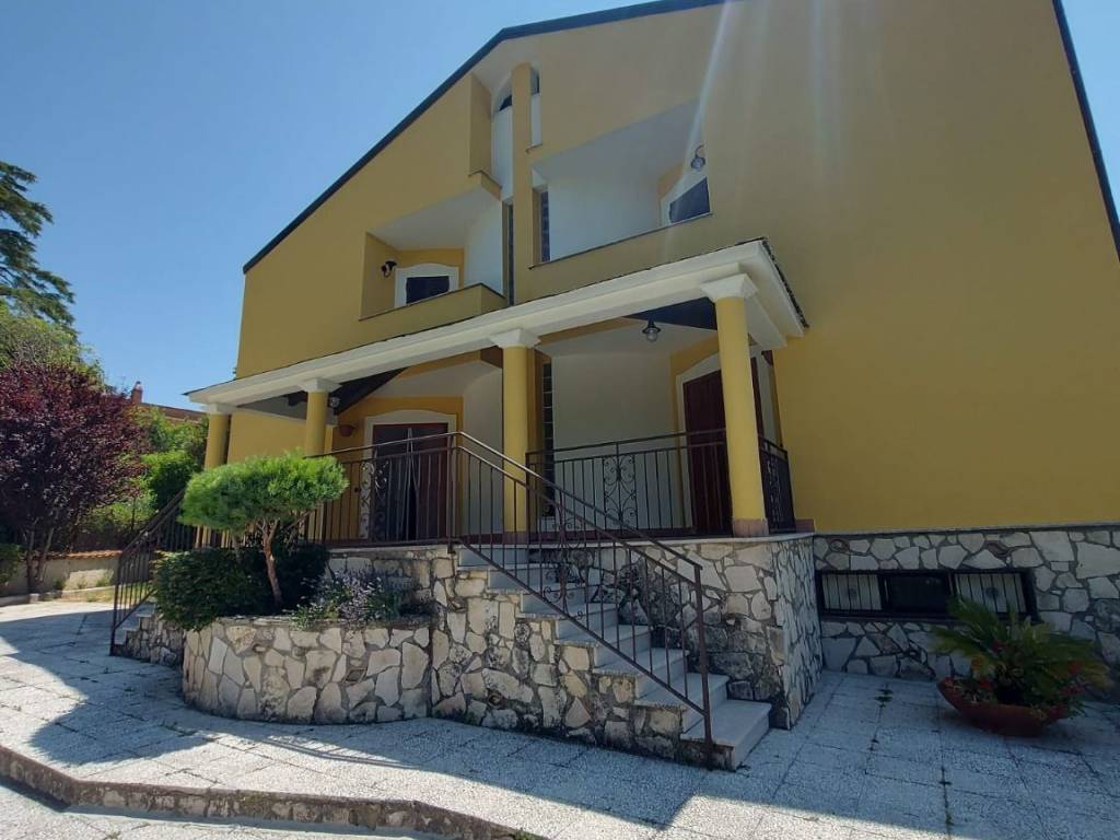 Villa a Montesarchio in Contrada Muraglione - Foto 5