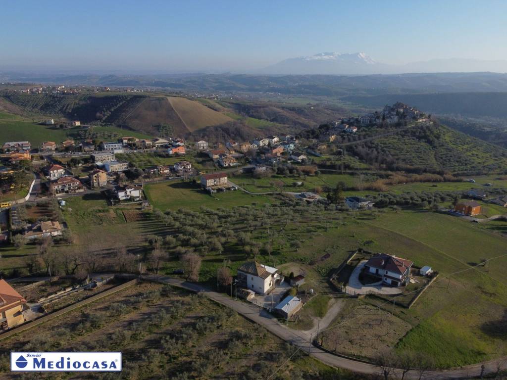 Rustico / casale a Elice in Strada Comunale Fonte Paterno - Foto 2