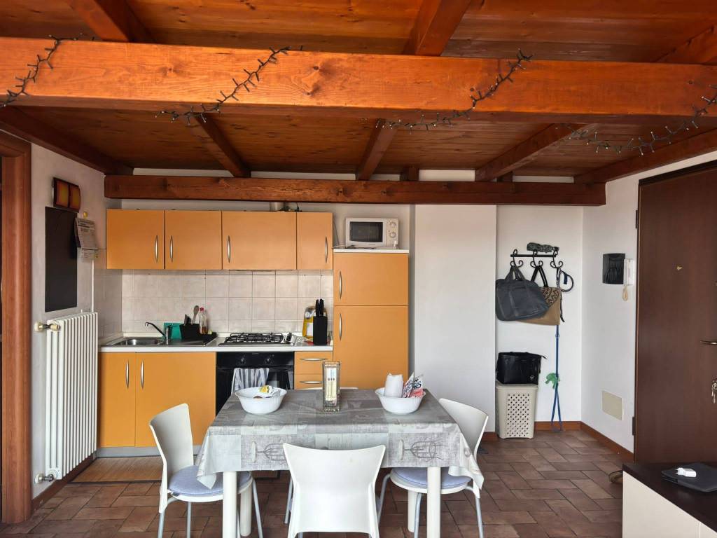 Attico / mansarda a Caselle lurani in Largo Fontanili, 30 - Foto 5