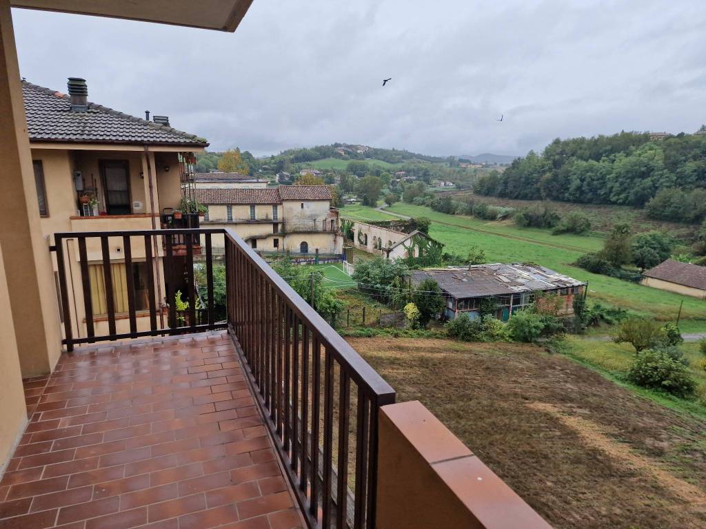 Appartamento a Moncalvo in Strada Pozzo Nuovo - Foto 5