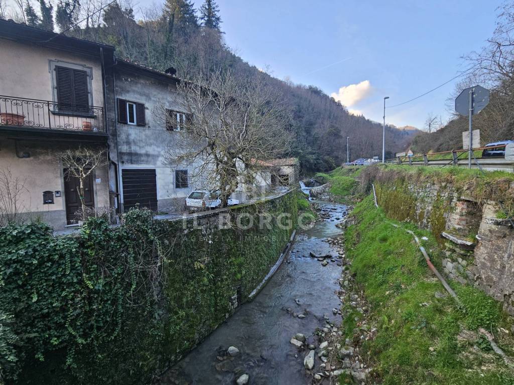 Appartamento a Pescia in Pietrabuona - Foto 2