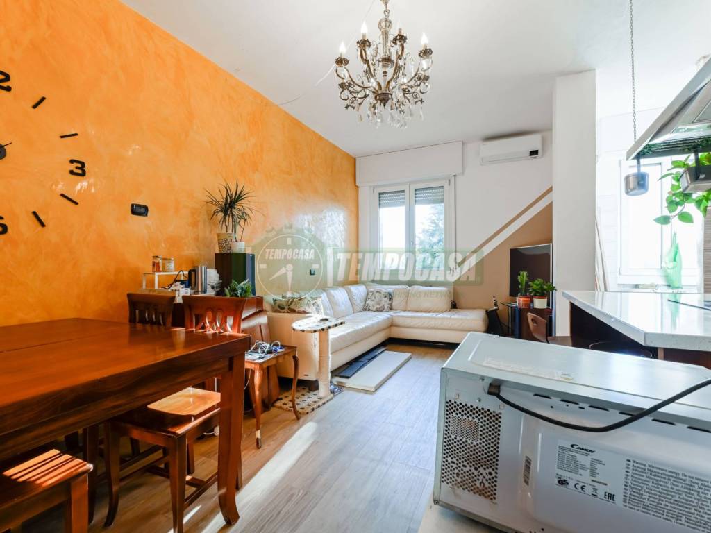Appartamento a Bernareggio in Via Piemonte - Foto 4