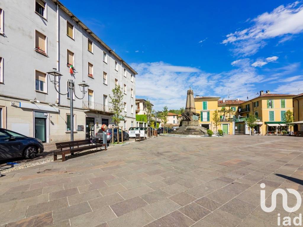 Appartamento a Oggiono in Piazza Manzoni, 11 - Foto 3