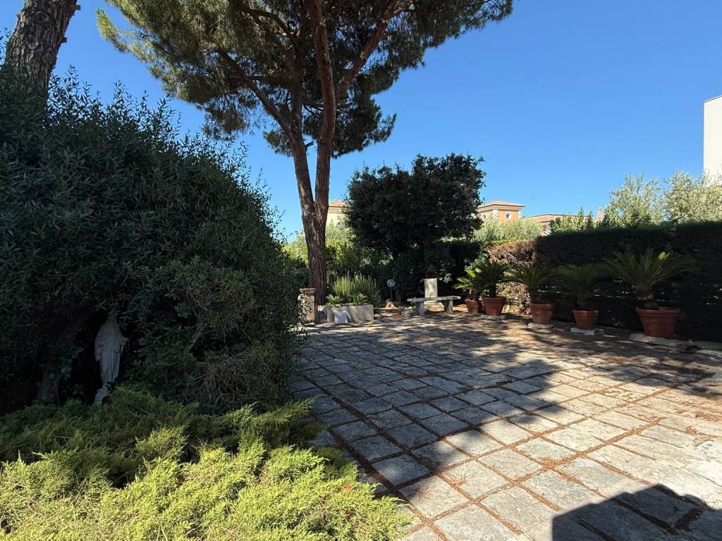 Villa a Trani in Via Beato Annibale Maria di Francia - Foto 4