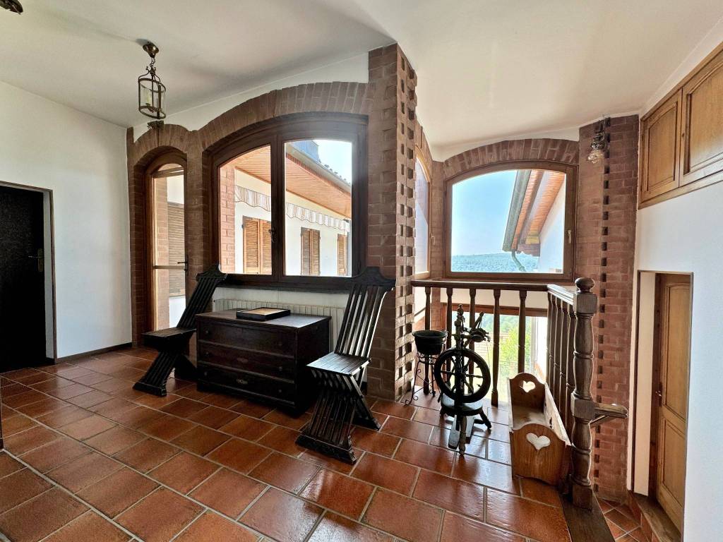 Villa a Netro in Via 4 Novembre, 49 - Foto 3