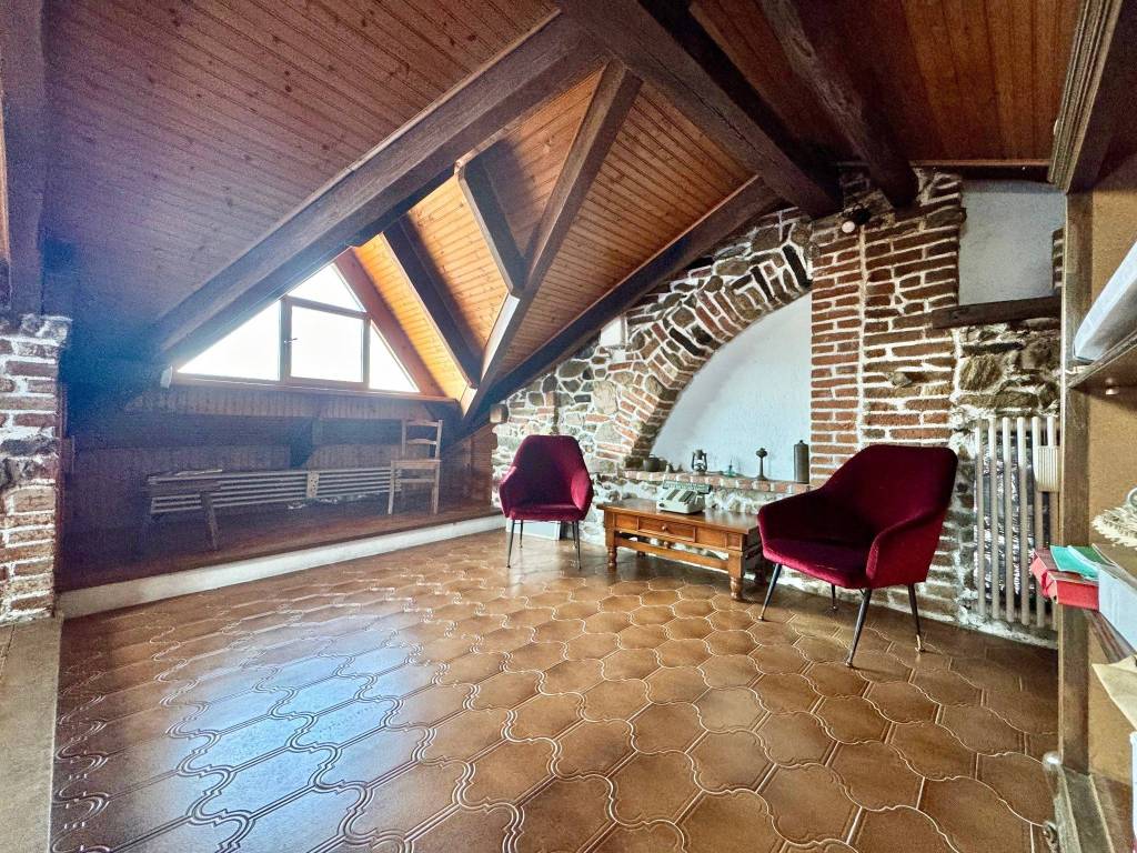 Villa a Netro in Via 4 Novembre, 49 - Foto 4