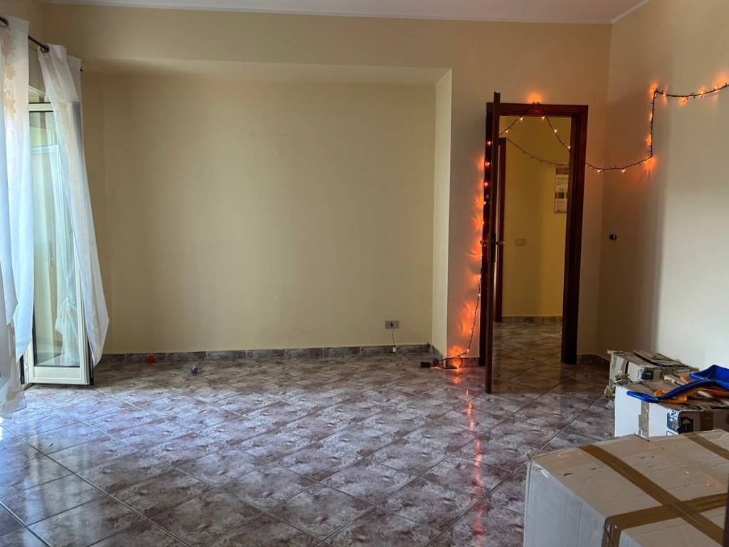 Appartamento a Messina in Massa Santa Lucia Via Calcare, 5 - Foto 3