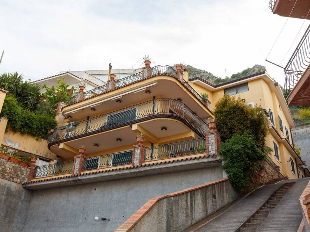 Appartamento a Taormina in Via Antonio Gramsci, s.n. - Foto 2
