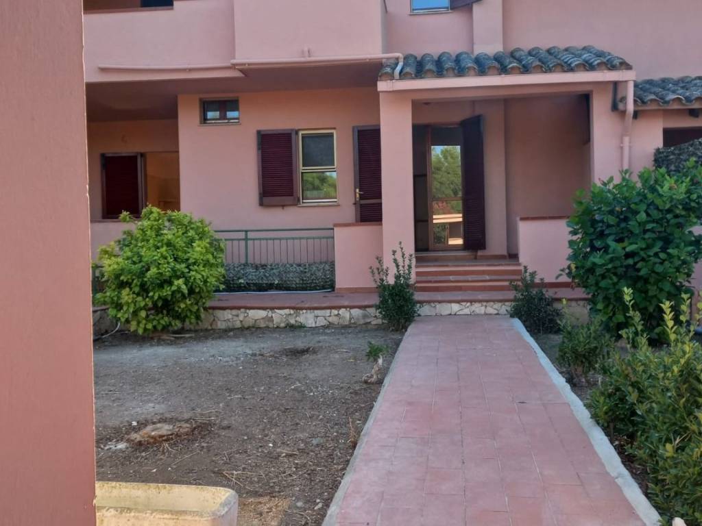Villa a Quartu sant'elena in Via Feronia - Foto 2