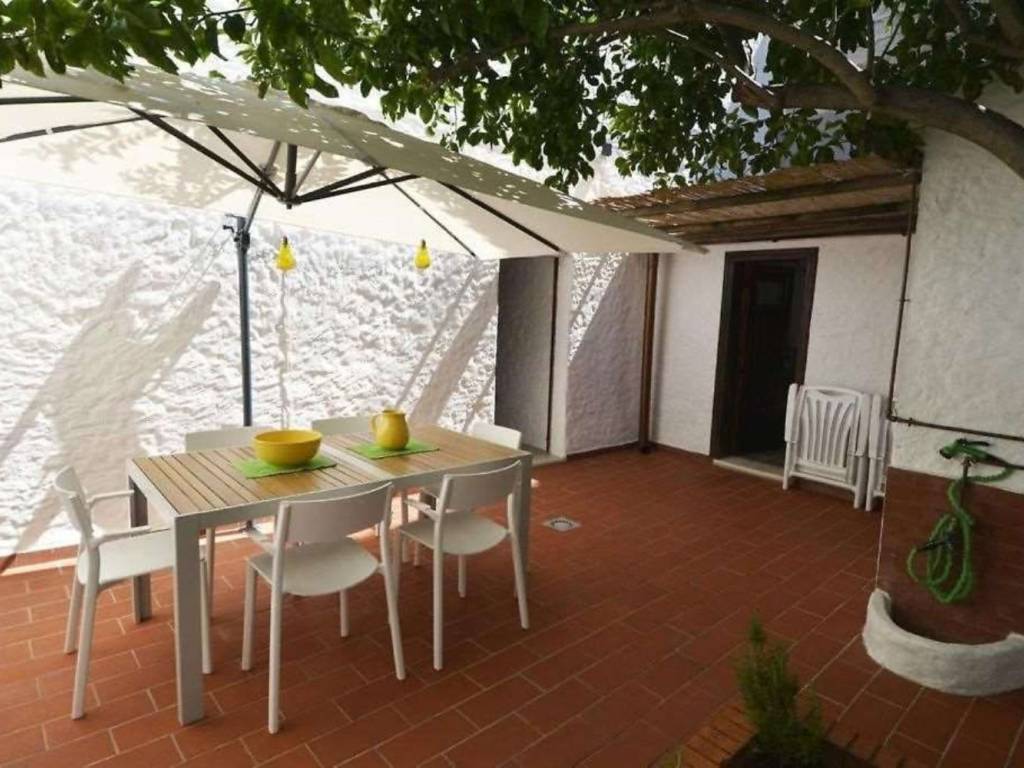 Villa a Torpè in Via Monte Grappa, 3 - Foto 2