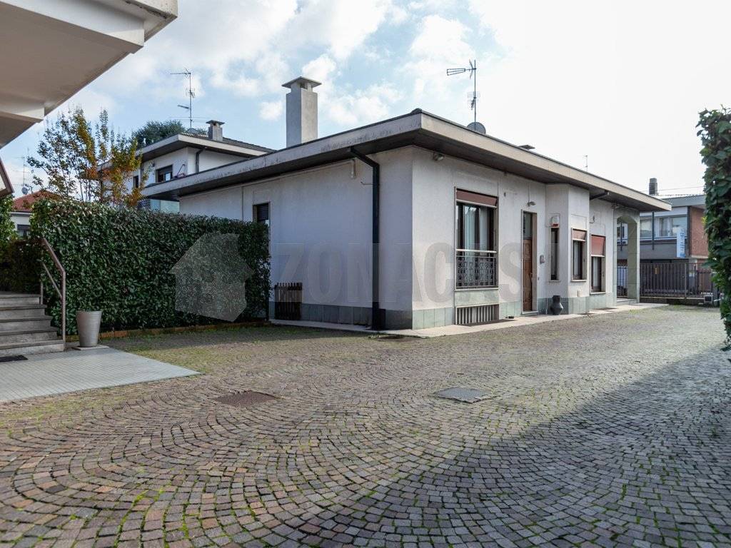 Villa a Gallarate in Via Ottaviano Custodi - Foto 5