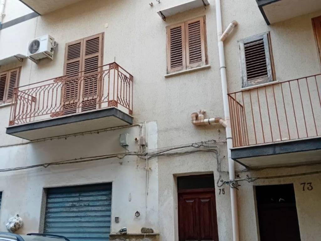 Appartamento a Carini in Via Antonino Curreri - Foto 3