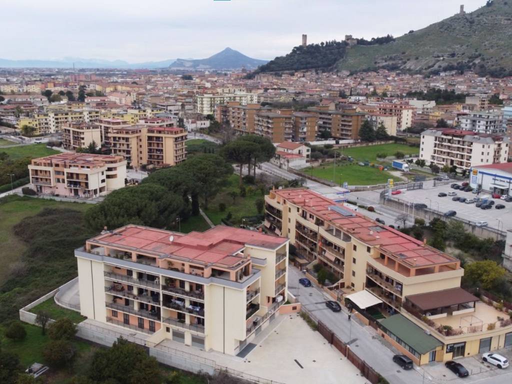 Immobile a Maddaloni in Via Caudina - Foto 2