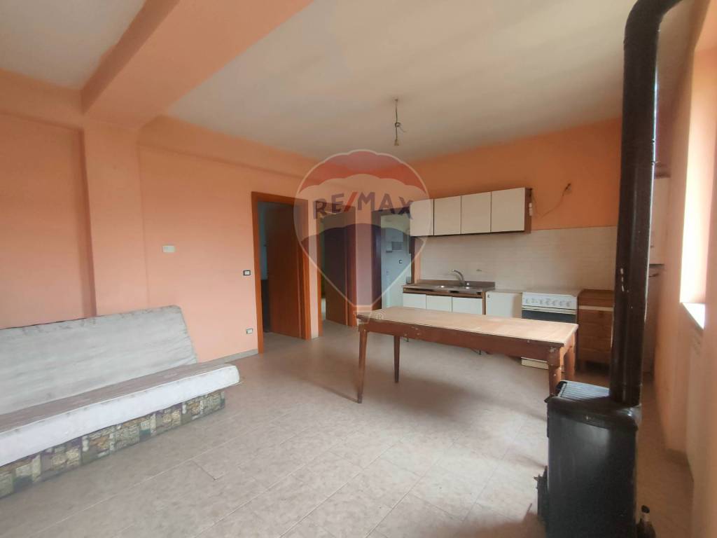 Casa indipendente a San pio delle camere in via roma - Foto 3