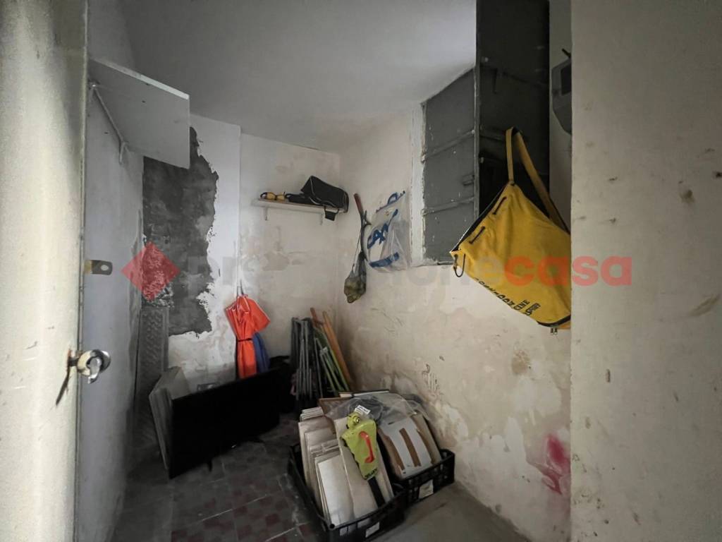 Box / garage a Taranto in via Aristosseno, 32 - Foto 2