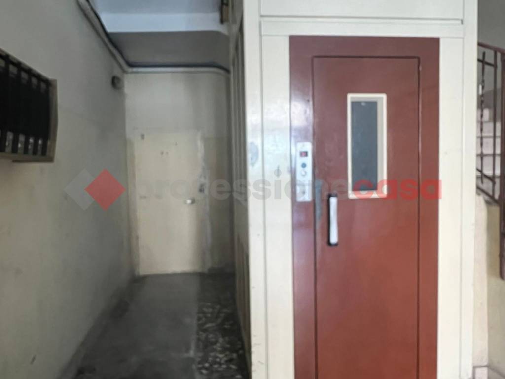 Box / garage a Taranto in via Aristosseno, 32 - Foto 4
