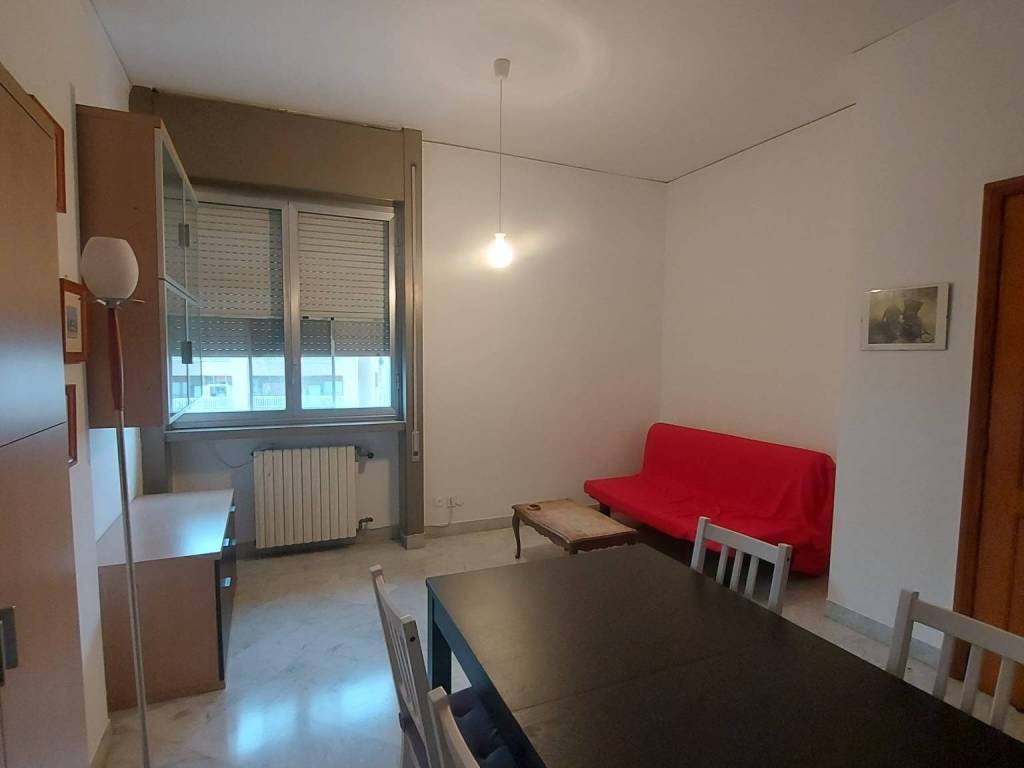 Appartamento a Taranto in Piazzale Bestat - Foto 2