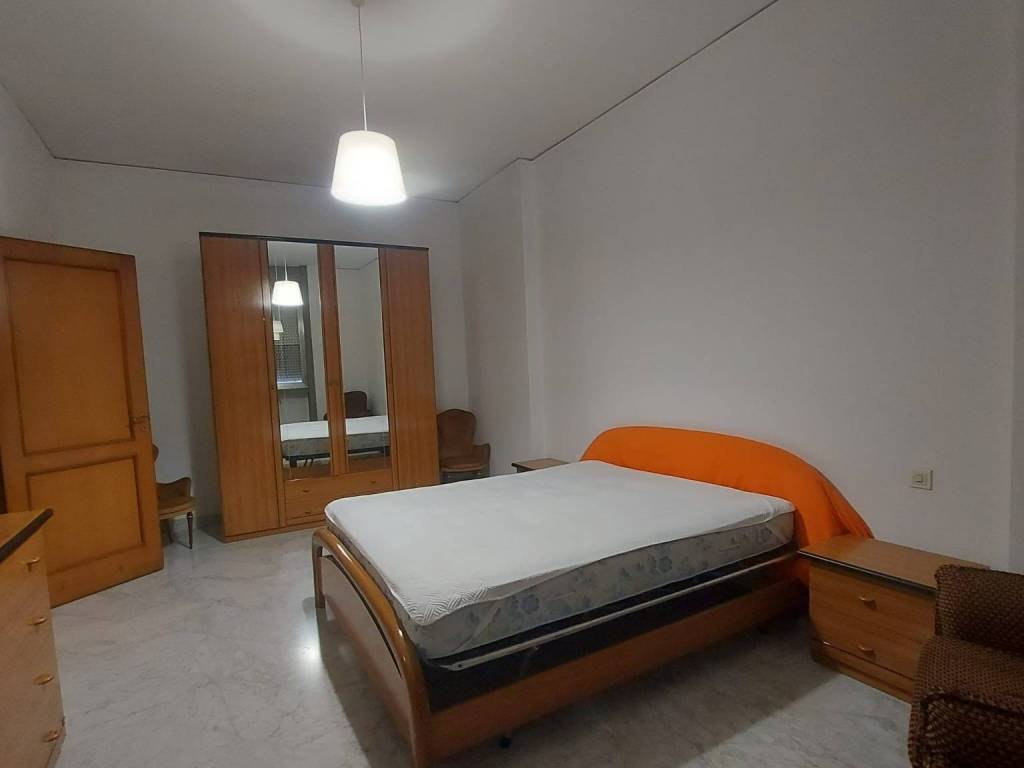 Appartamento a Taranto in Piazzale Bestat - Foto 4