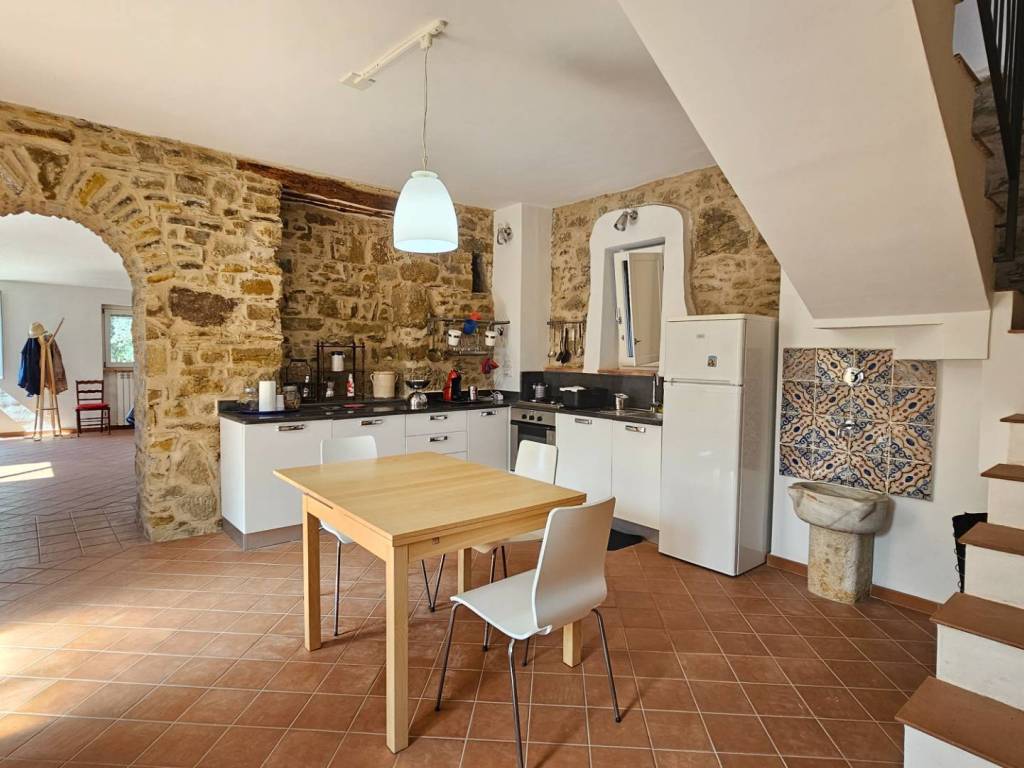 Casa indipendente a Castellabate in Via Annunziata - Foto 2