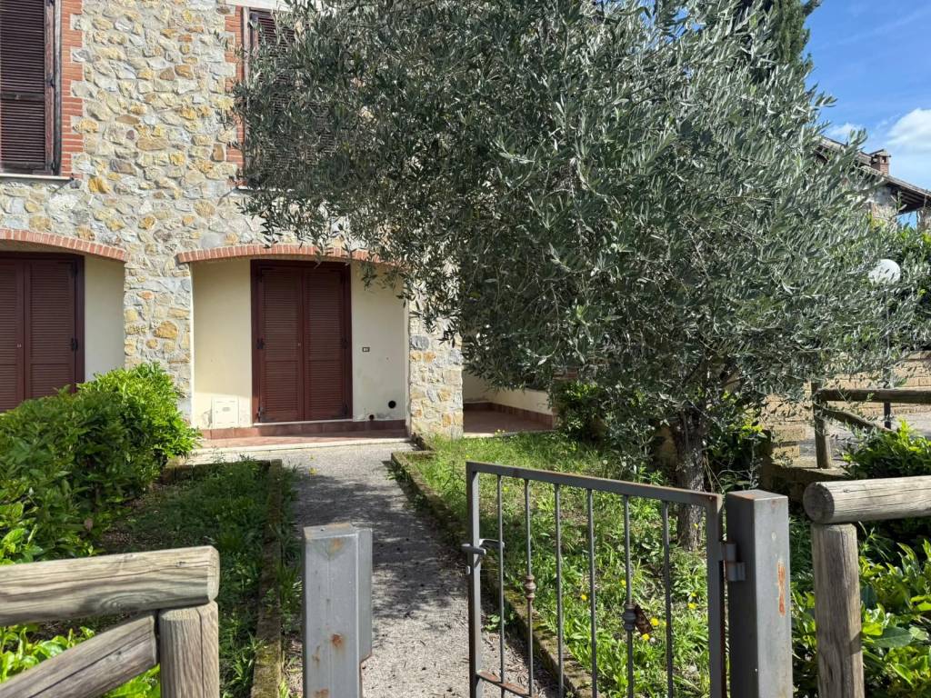 Appartamento a Manciano in Strada Provinciale Poggio Murella - Foto 3
