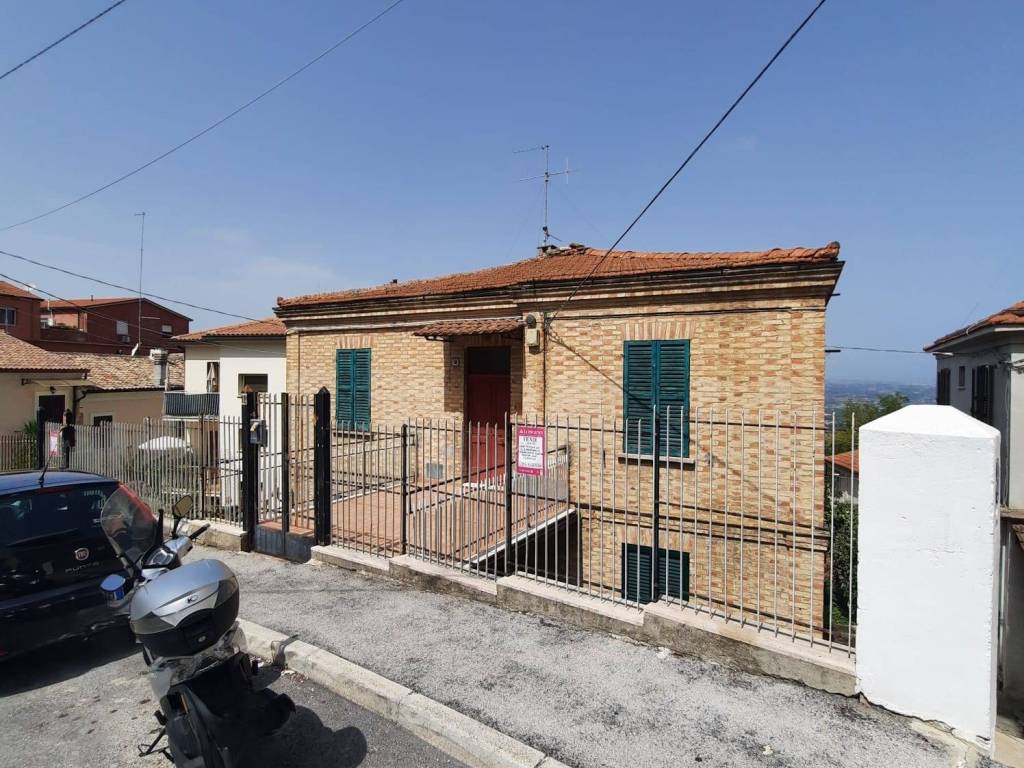 Casa indipendente a Chieti in Via Giovanni Antonio Santarelli - Foto 4