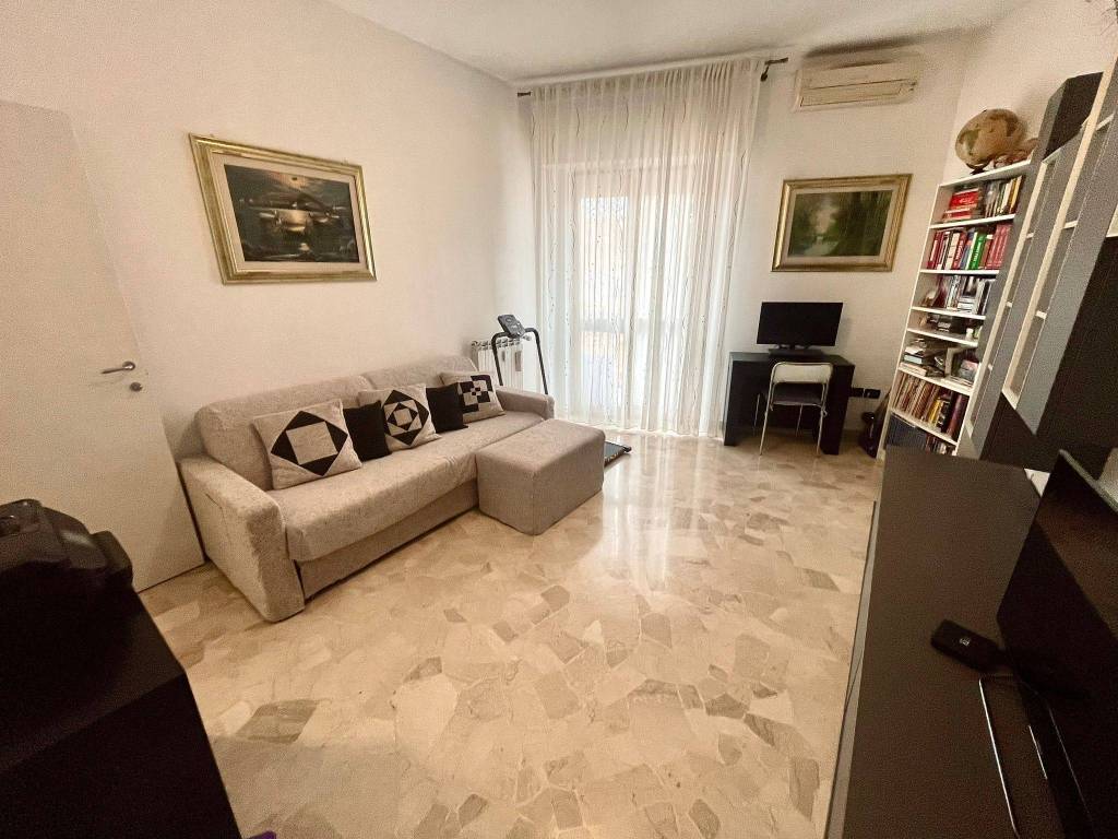 Appartamento a Limbiate in Via Carlo Pisacane, 7 - Foto 5