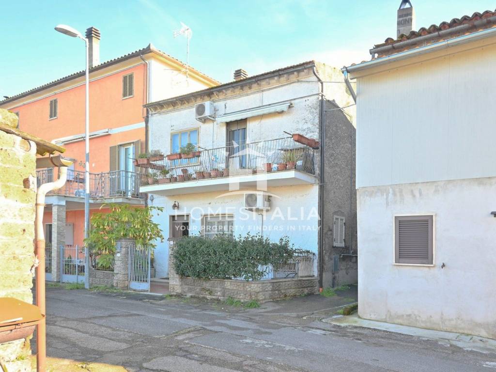 Appartamento a Viterbo in Via della Stazione, 69 - Foto 2