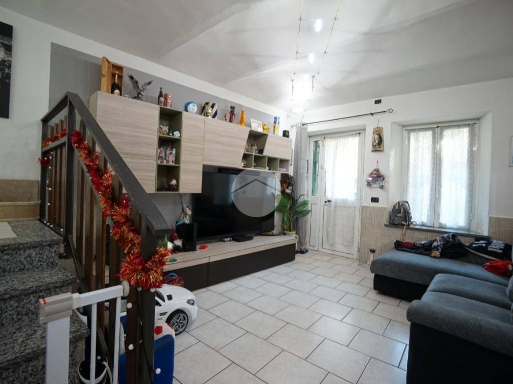 Casa indipendente a Castelnuovo belbo in Via Vittorio Emanuele II, 71 - Foto 5